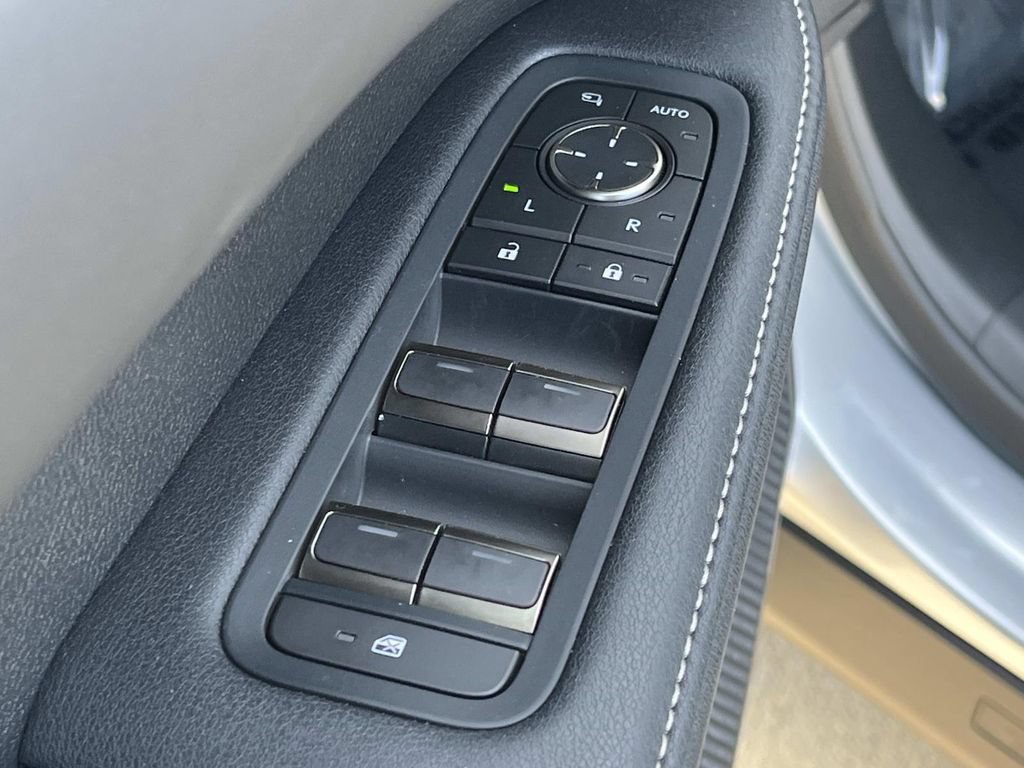 Used 2025 Lexus RX 350 Premium w/ Convenience Package FWD image 30