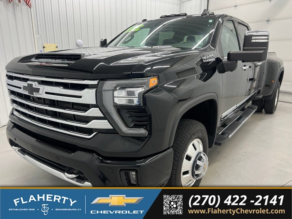 Used 2024 Chevrolet Silverado 3500 High Country AWD/4WD image 6