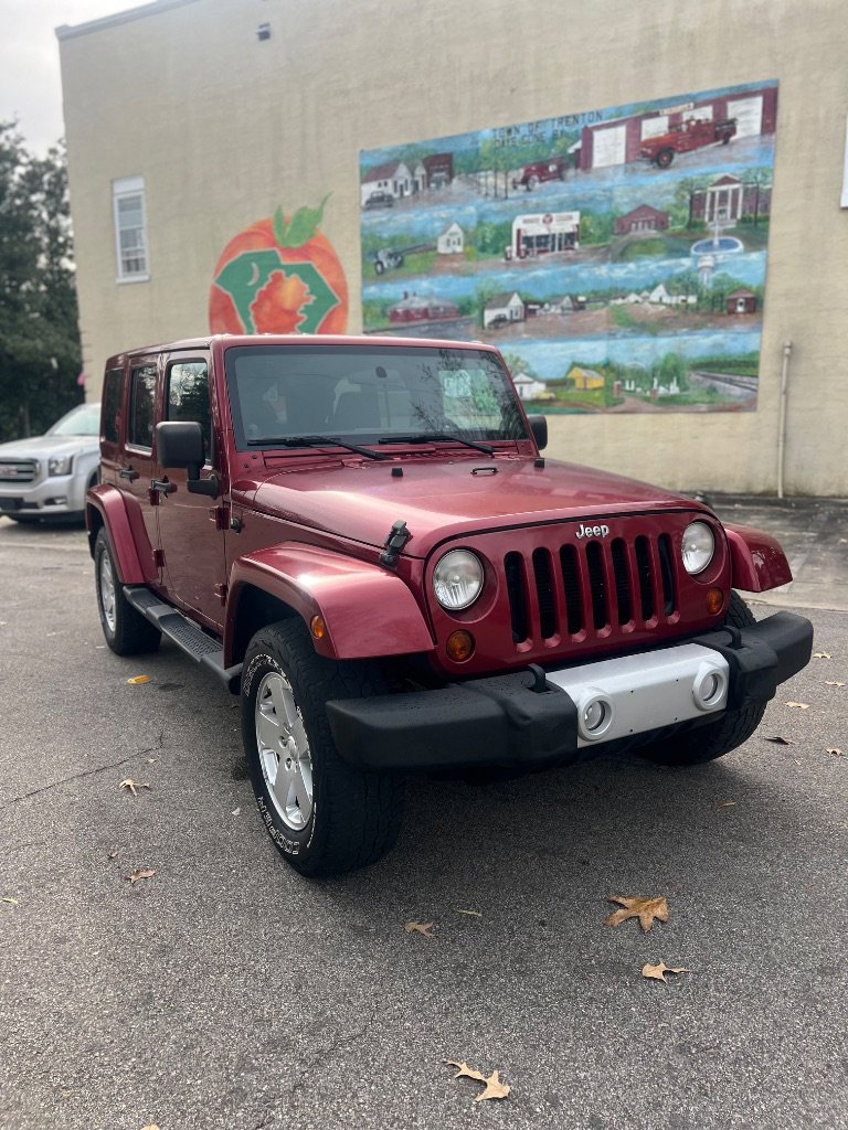 Used 2012 Jeep Wrangler Unlimited Sahara w/ Dual Top Group image 13