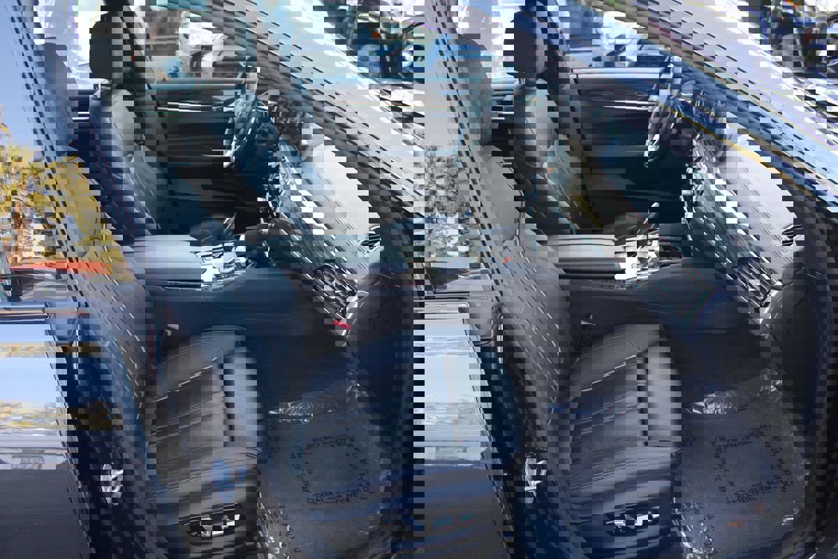 Used 2018 BMW 640i Gran Turismo xDrive image 26