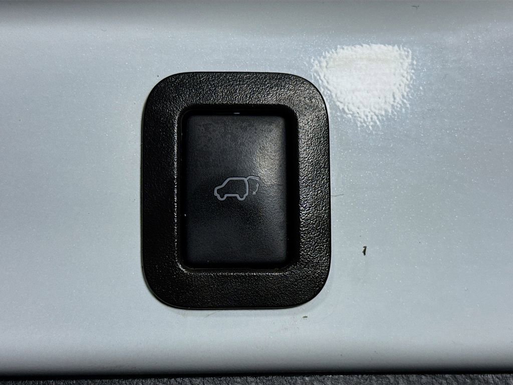 Certified 2019 Toyota Highlander XLE image 29