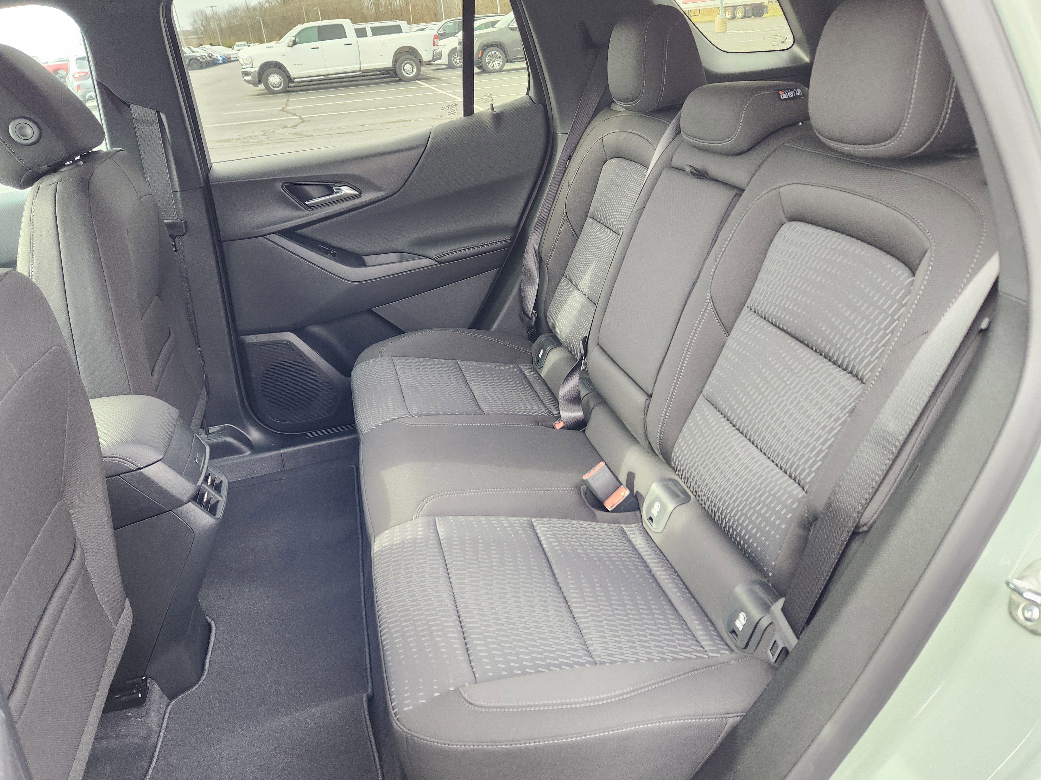 New 2026 Chevrolet Equinox LT image 8