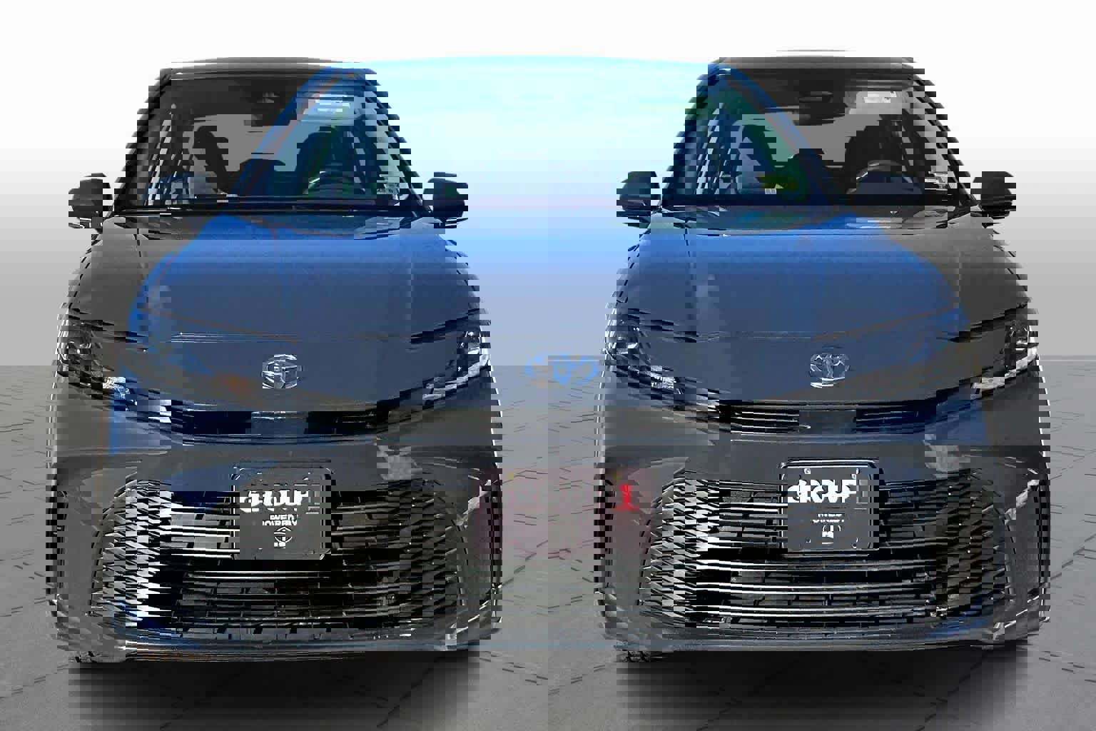 Used 2025 Toyota Camry LE image 4