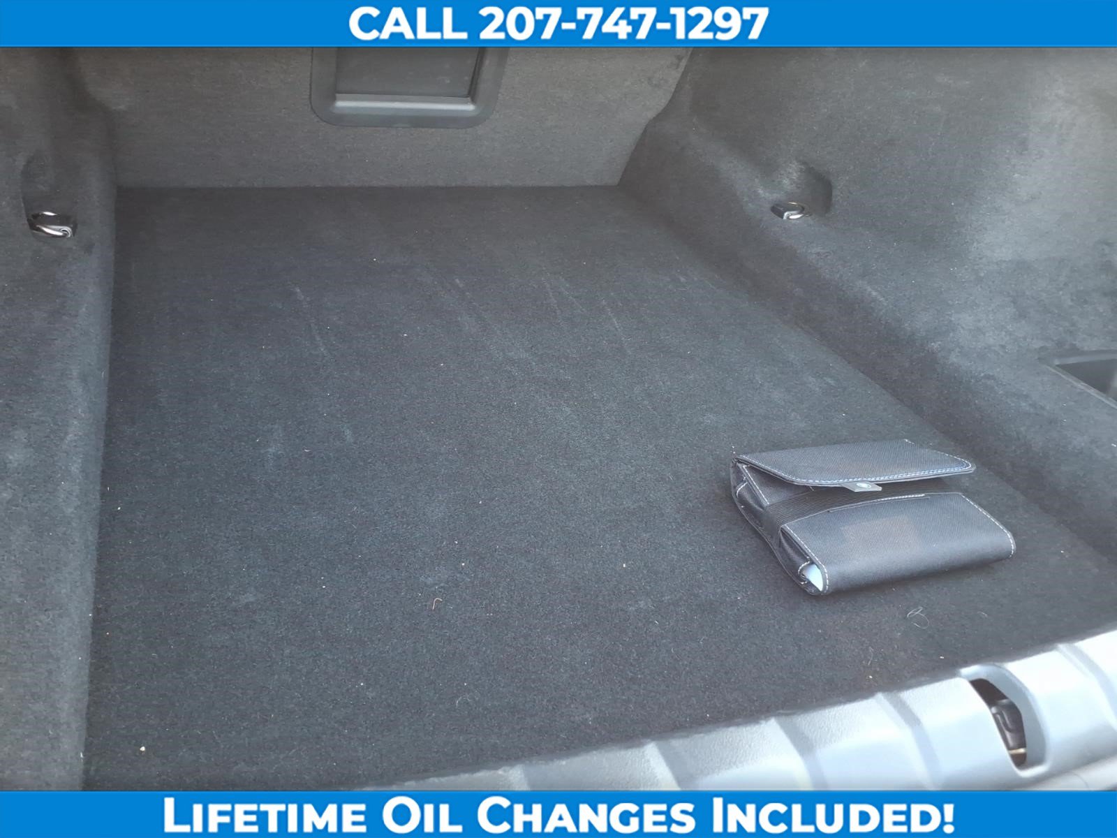 Used 2026 BMW 740i xDrive AWD/4WD image 9