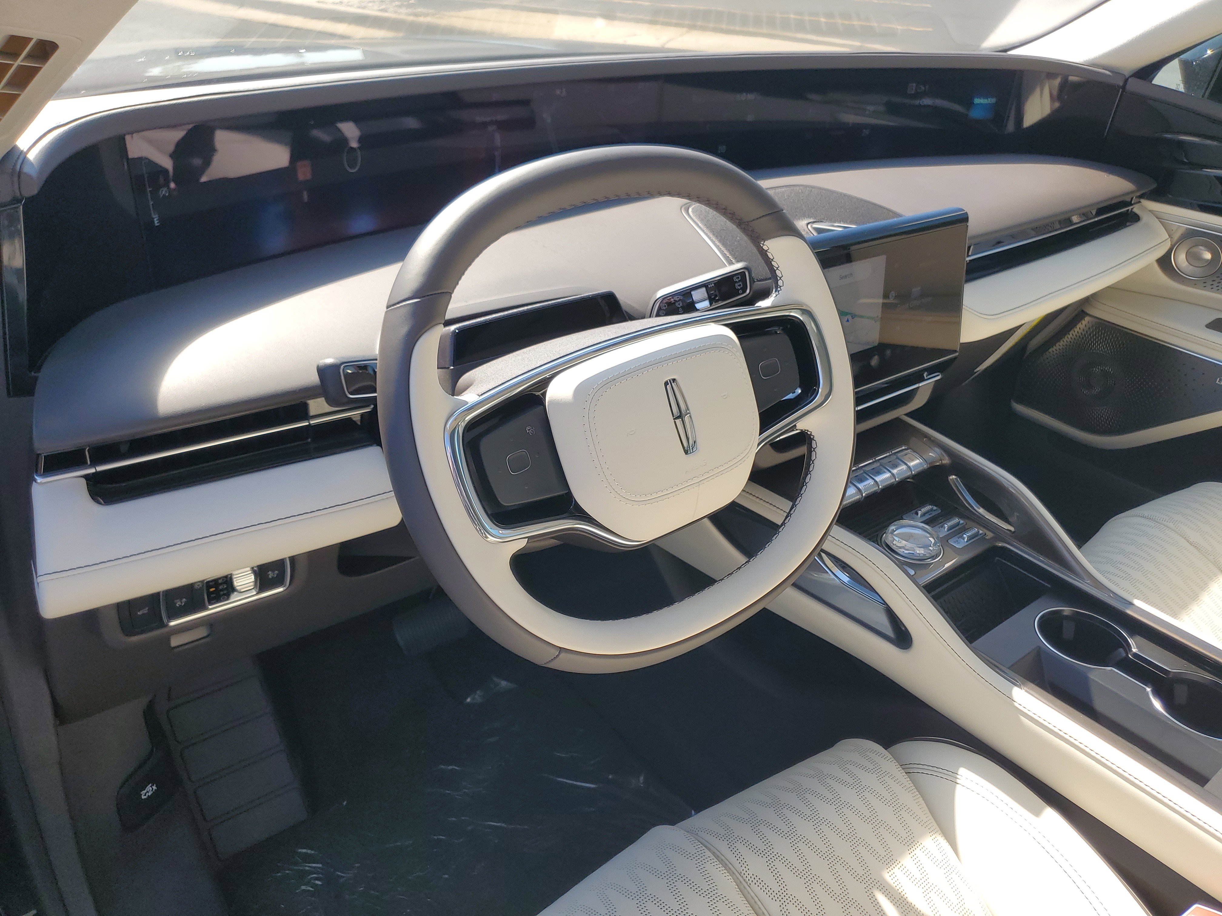 New 2025 Lincoln Nautilus Black Label image 13