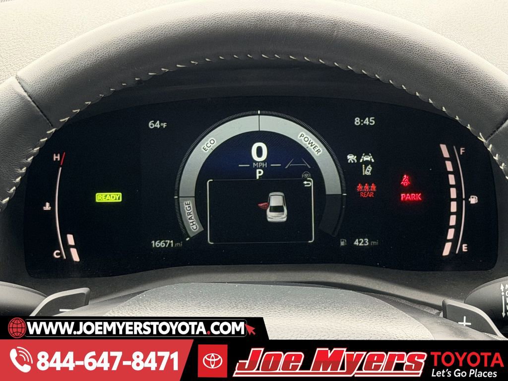 Used 2025 Toyota Camry SE w/ Multimedia Upgrade Package image 16