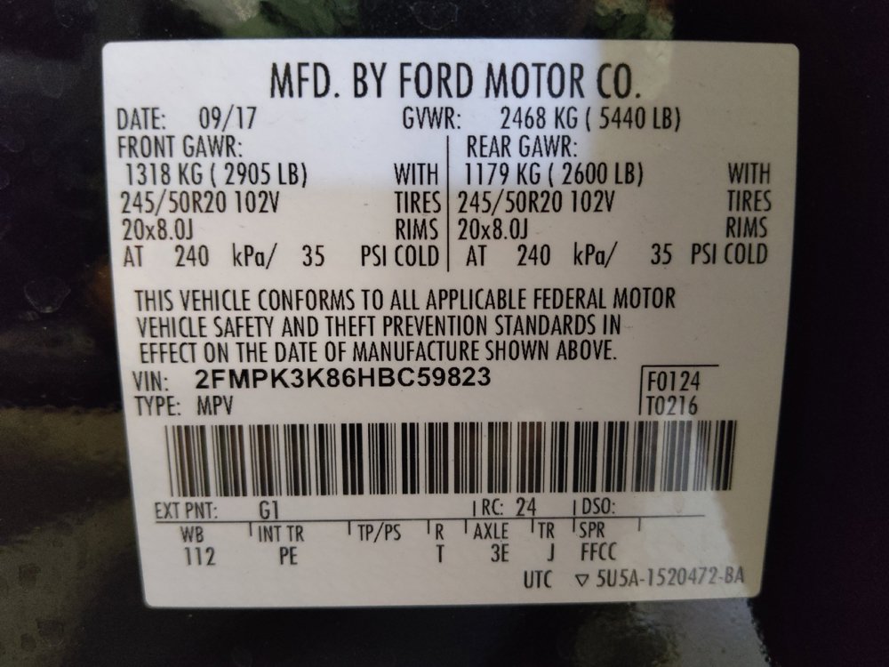 Used 2017 Ford Edge Titanium w/ Equipment Group 301A FWD image 33