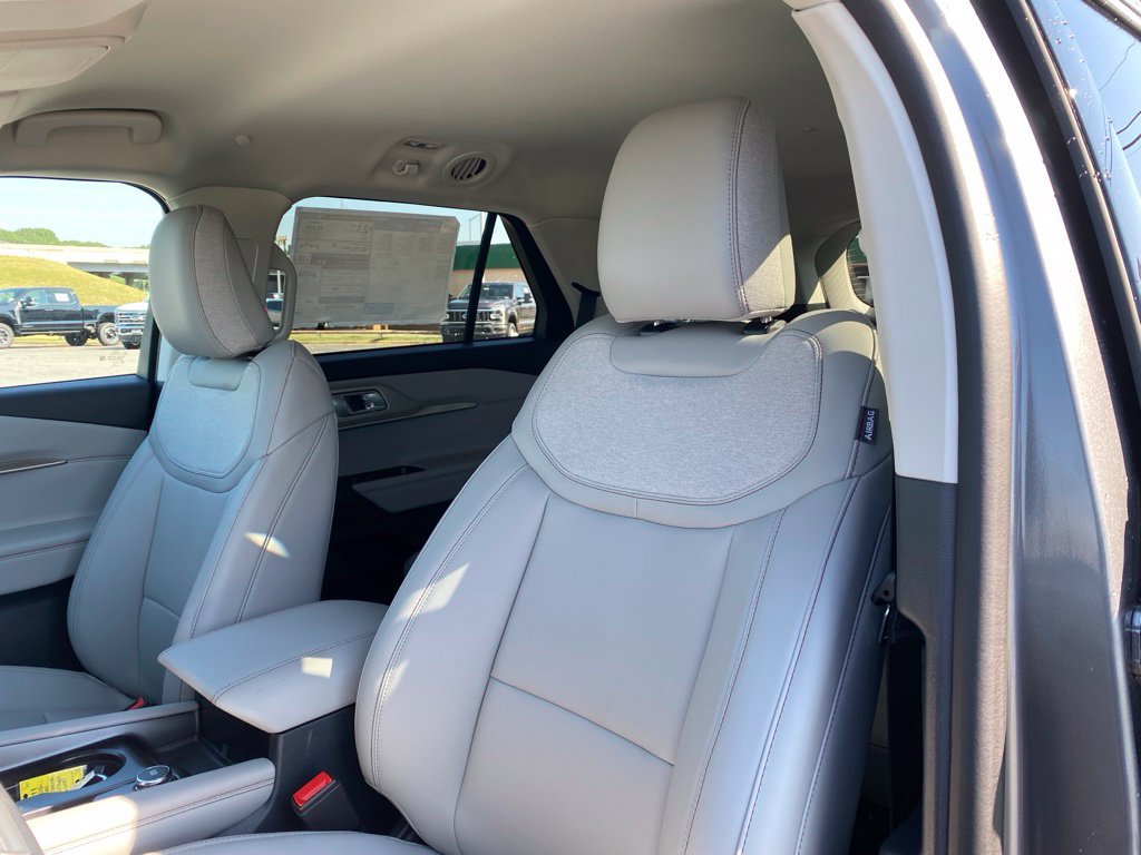 New 2026 Ford Explorer Active w/ Active Comfort Package AWD/4WD image 11