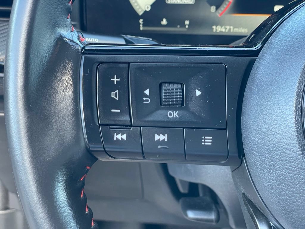Certified 2025 Nissan Kicks SR AWD/4WD image 15