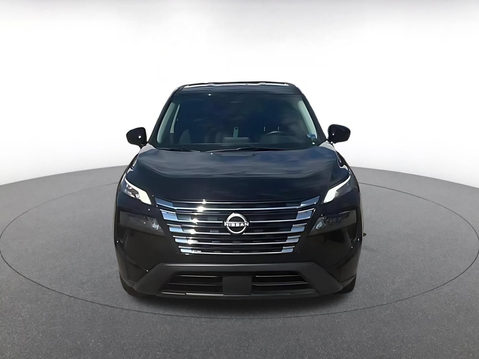 Used 2025 Nissan Rogue SV FWD image 4