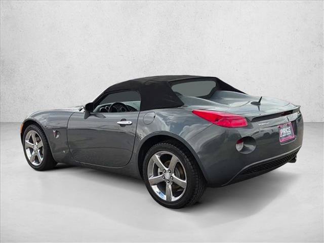 Used 2008 Pontiac Solstice Convertible w/ Premium Package RWD image 2