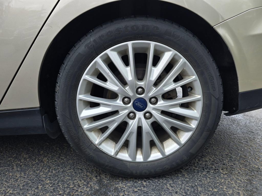 Used 2018 Ford Focus Titanium FWD image 6