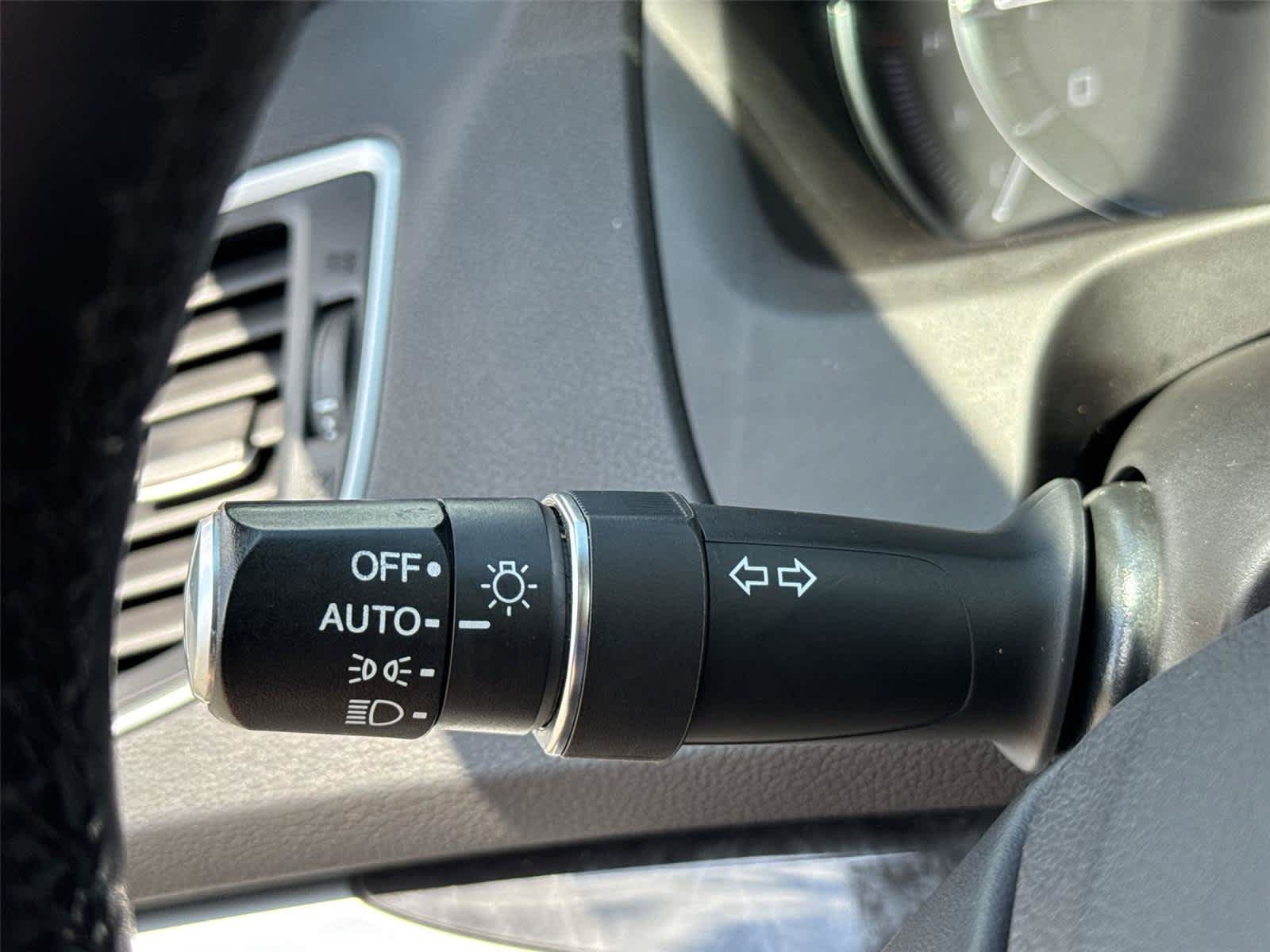 Used 2020 Acura TLX FWD image 20