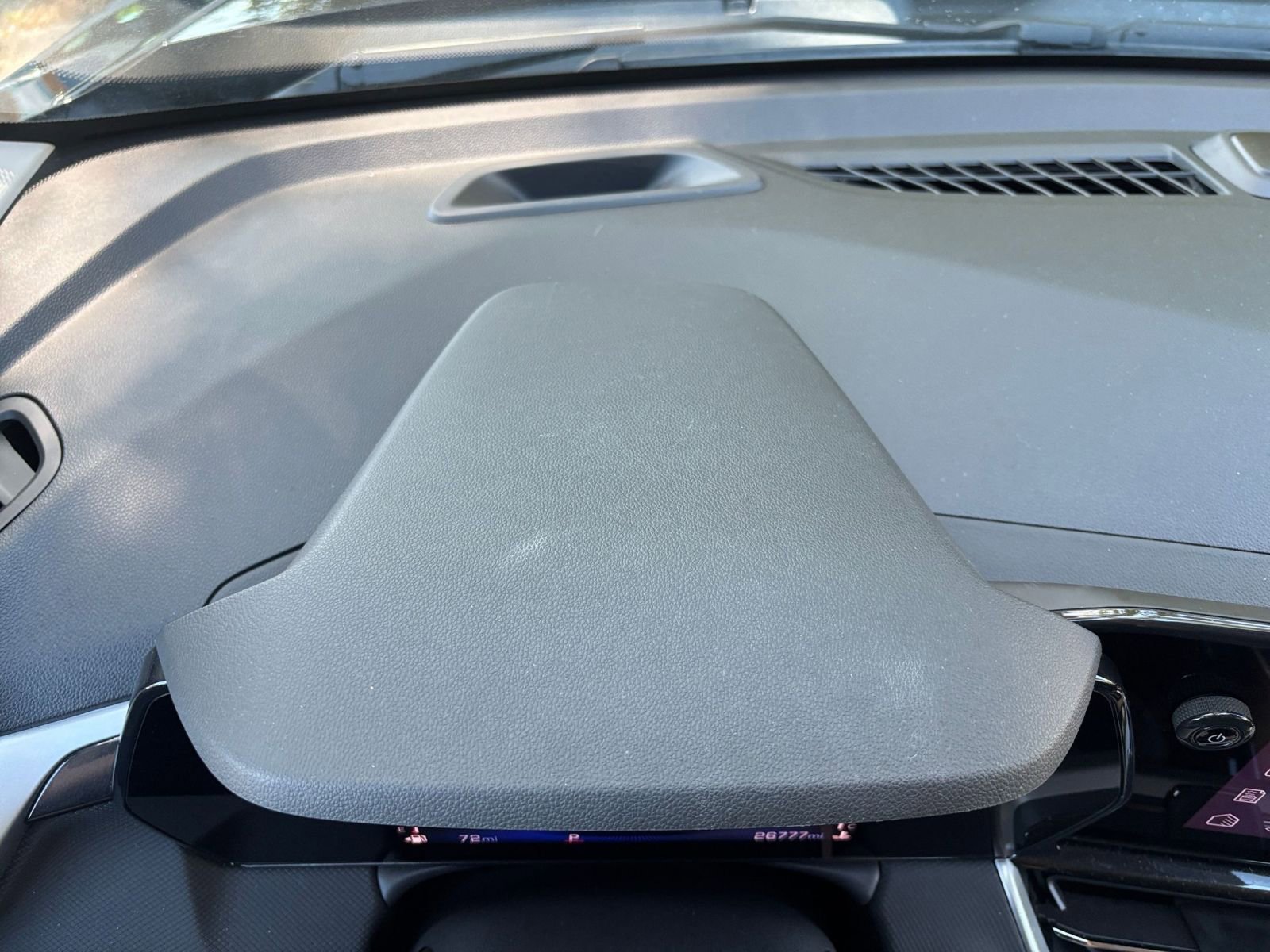 Used 2025 Chevrolet TrailBlazer LT FWD image 35