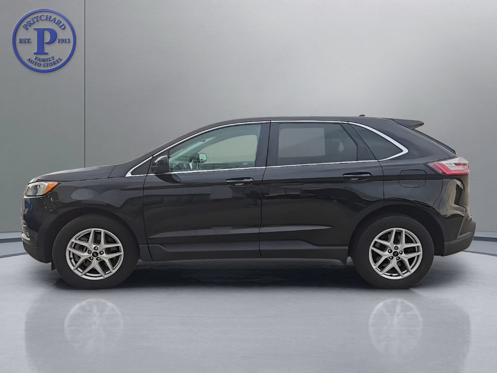 Used 2023 Ford Edge SEL w/ Convenience Package AWD/4WD image 4