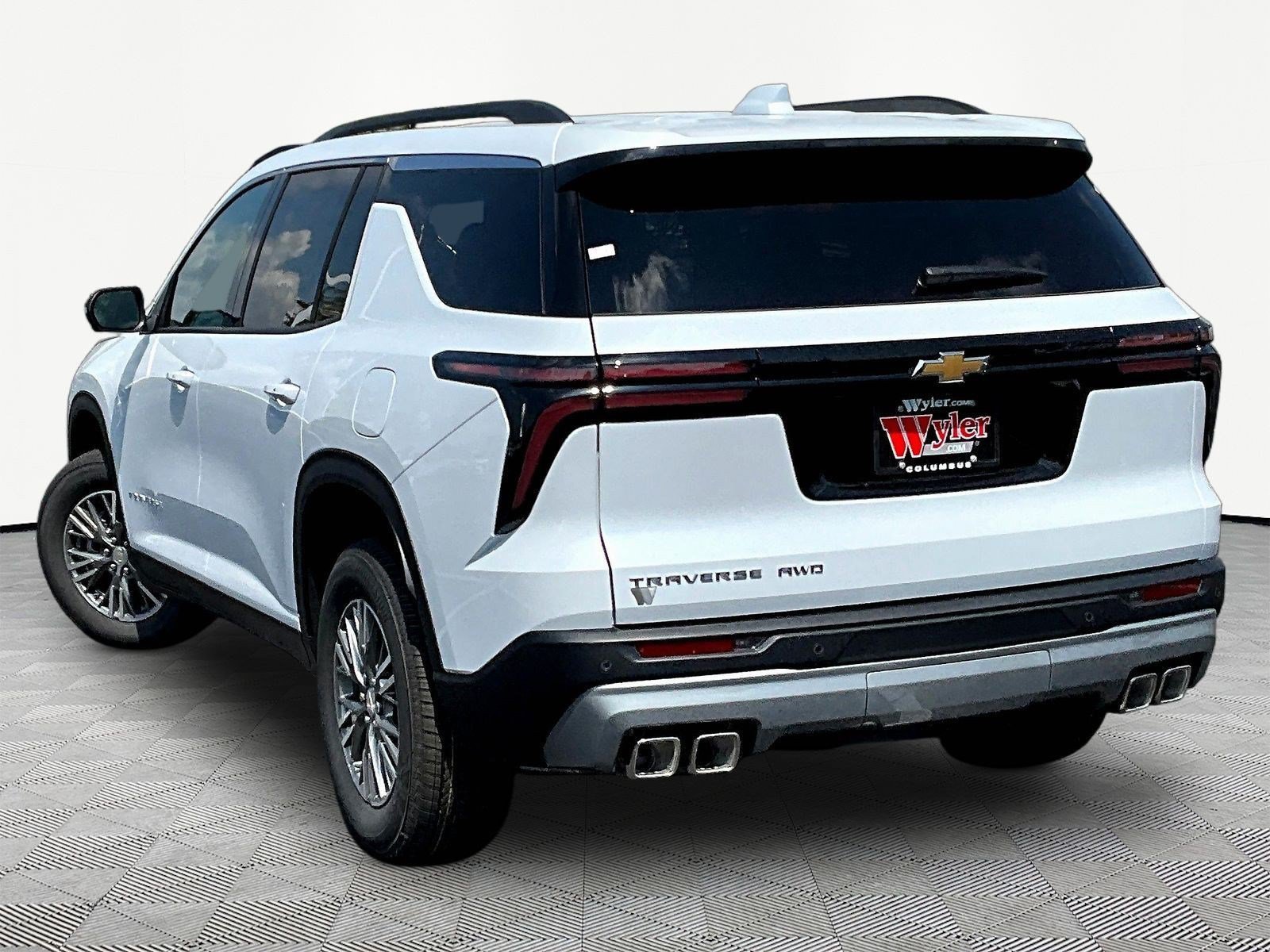 New 2027 Chevrolet Traverse LT w/ Driver Confidence Package AWD/4WD image 4