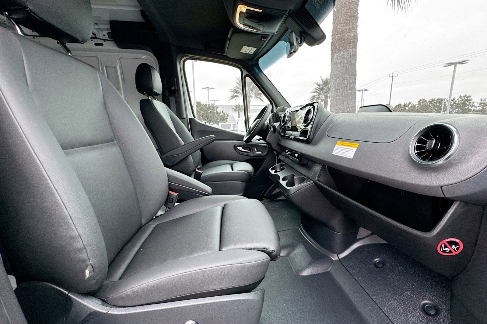 New 2025 Mercedes-Benz Sprinter 2500 image 23