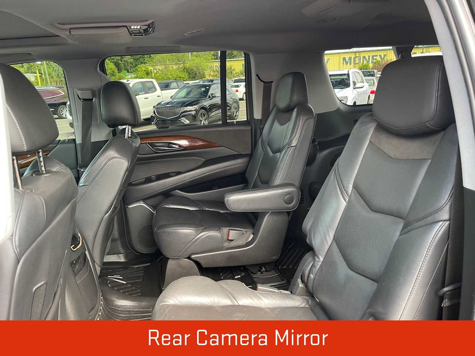 Used 2019 Cadillac Escalade ESV Premium Luxury RWD image 21