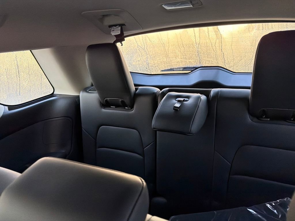 New 2026 Nissan Pathfinder SL image 30