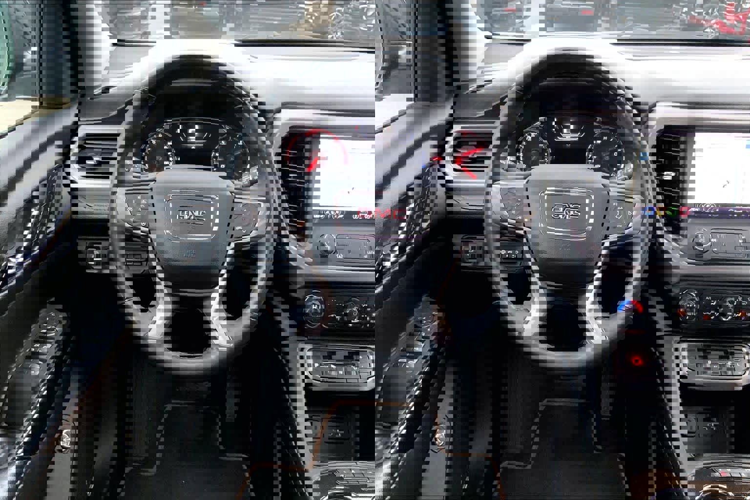 Used 2023 GMC Acadia AT4 w/ Technology Package image 4