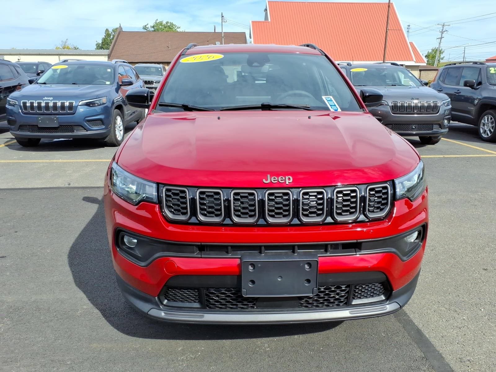 Used 2026 Jeep Compass Latitude AWD/4WD image 2
