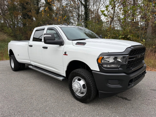 Used 2024 RAM 3500 Tradesman image 4