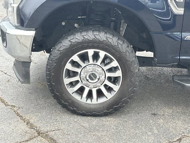Used 2022 Ford F250 Lariat w/ Lariat Ultimate Package AWD/4WD image 16
