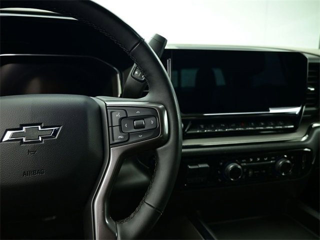 Used 2024 Chevrolet Silverado 2500 ZR2 w/ Technology Package image 23