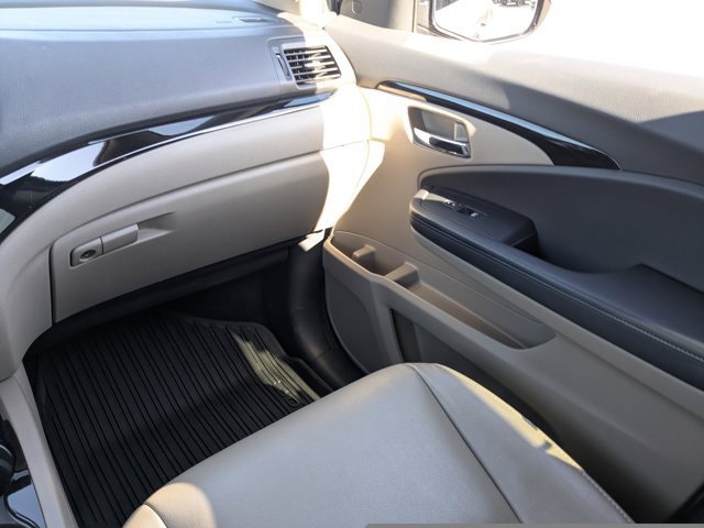 Used 2022 Honda Pilot Touring image 17