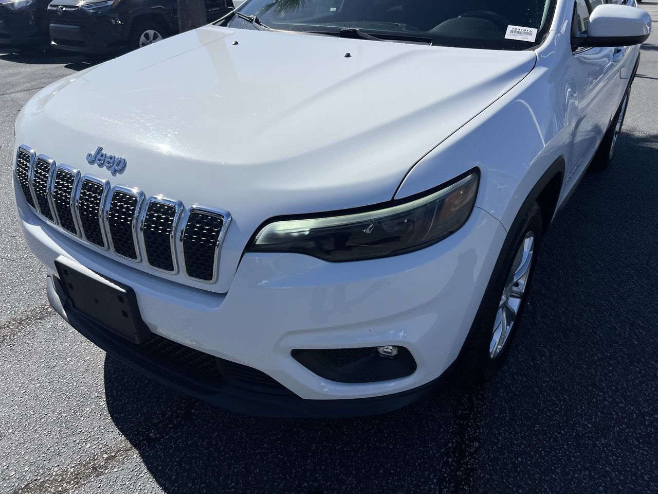 Used 2019 Jeep Cherokee Latitude w/ Popular Appearance Group FWD image 6