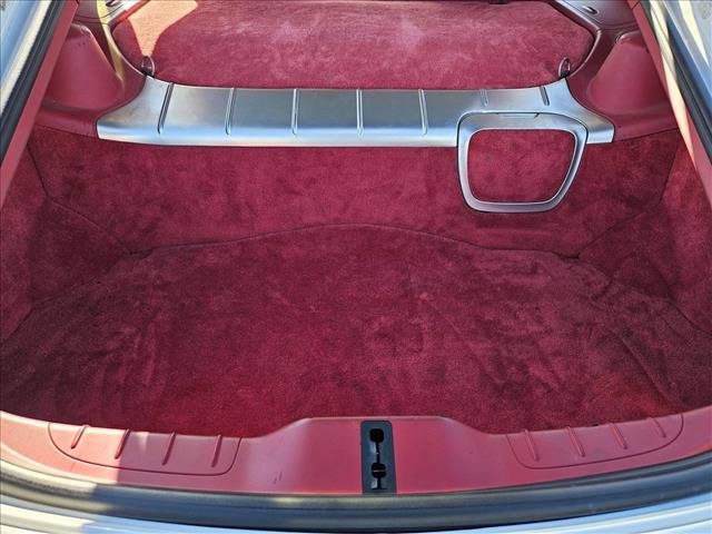 Used 2011 Porsche Cayman image 6