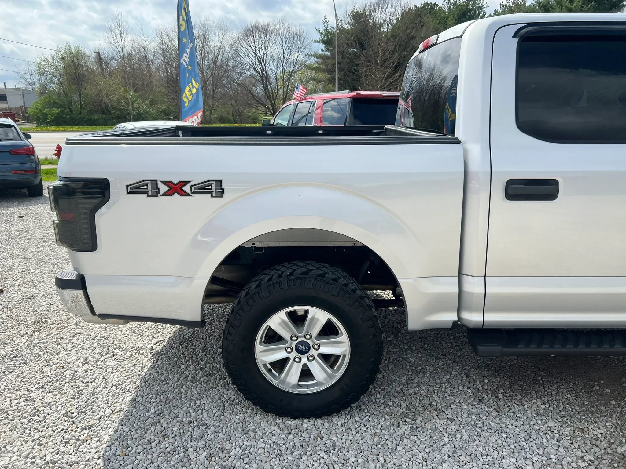 Used 2015 Ford F150 XLT AWD/4WD image 10
