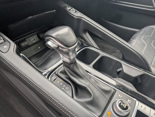 Used 2022 Kia Telluride SX w/ SX Prestige Package image 22