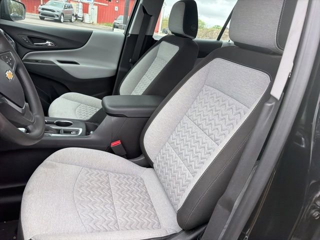 Used 2023 Chevrolet Equinox LS w/ LPO, Floor Liner Package FWD image 10