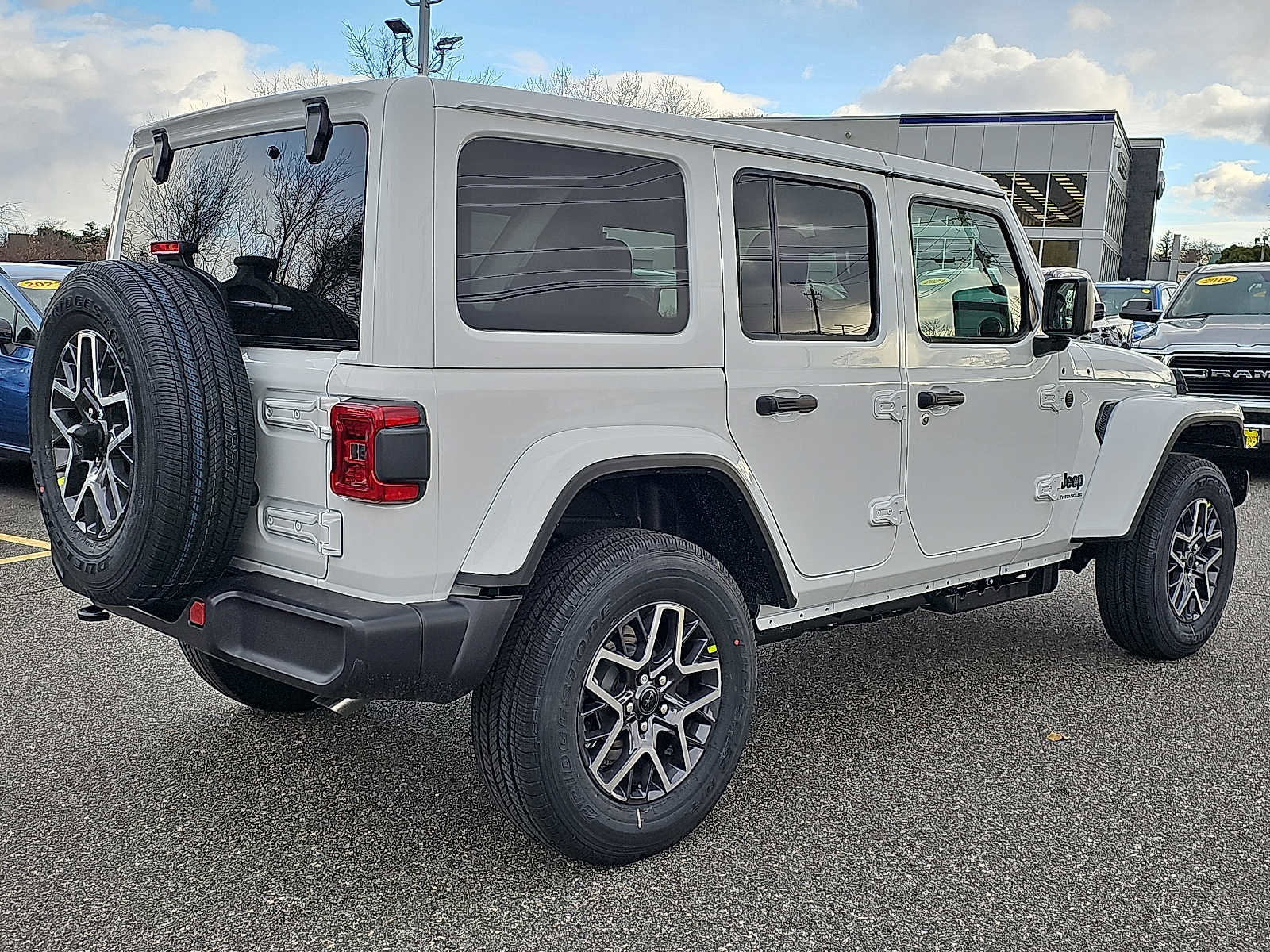 New 2026 Jeep Wrangler Unlimited Sahara image 4