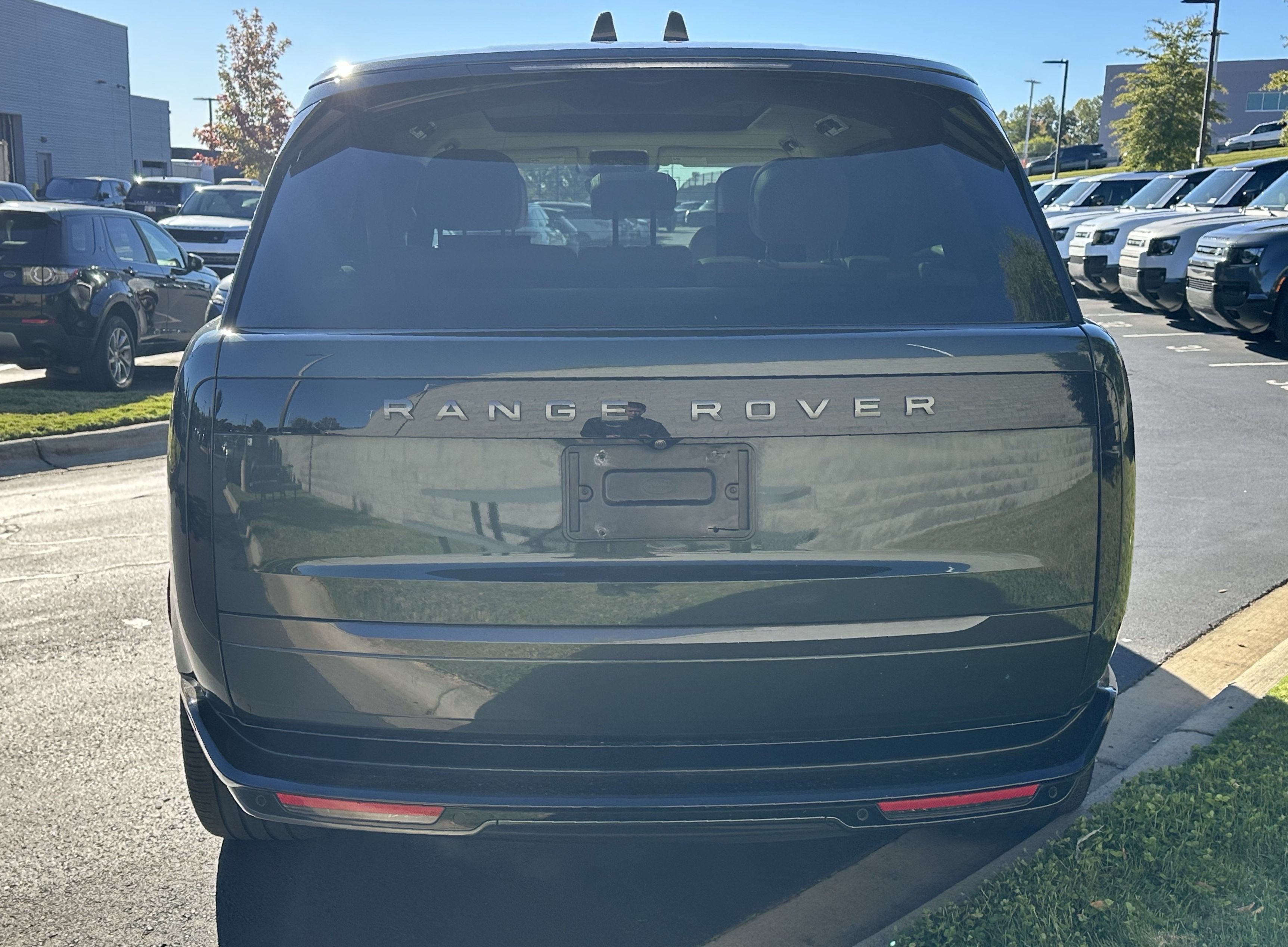 Certified 2024 Land Rover Range Rover Long Wheelbase SE AWD/4WD image 6