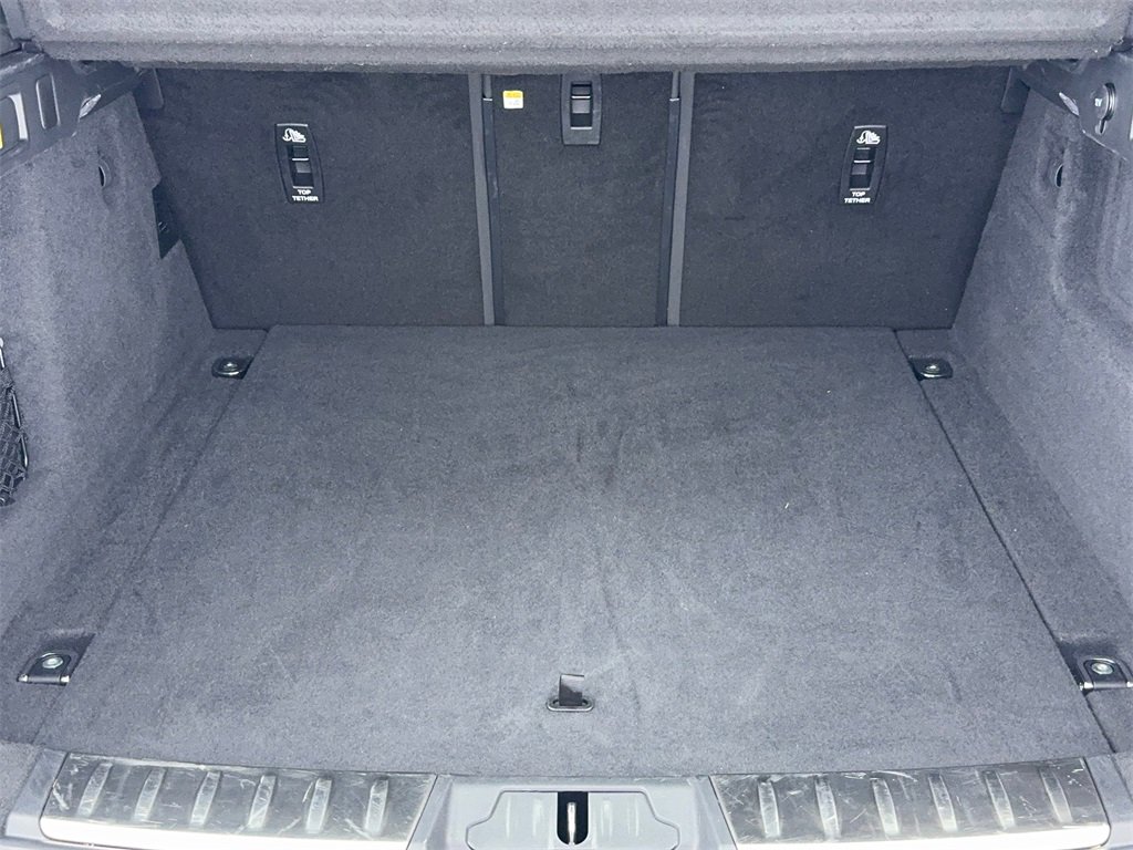 Used 2024 Jaguar F-PACE R-Dynamic S image 12