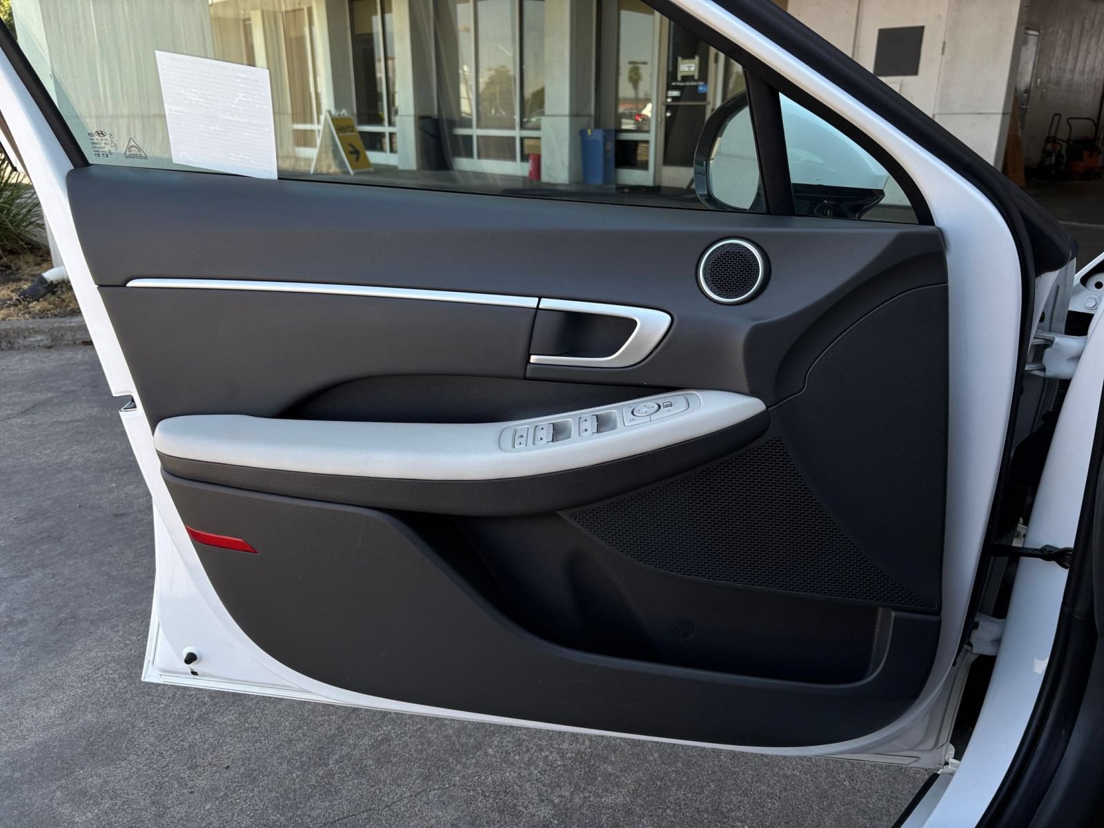 Used 2025 Hyundai Sonata SEL FWD image 15