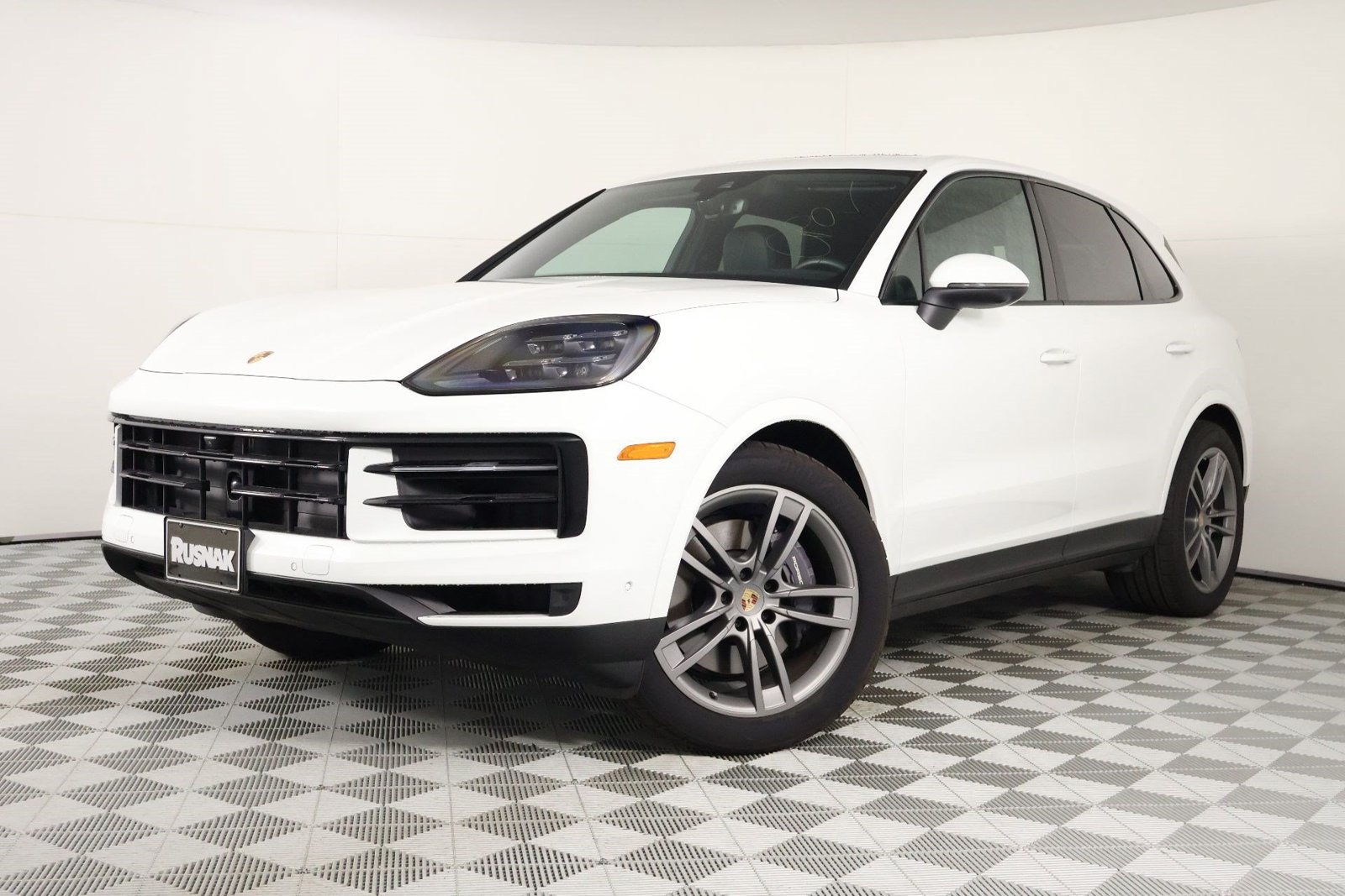 Certified 2026 Porsche Cayenne AWD/4WD image 35
