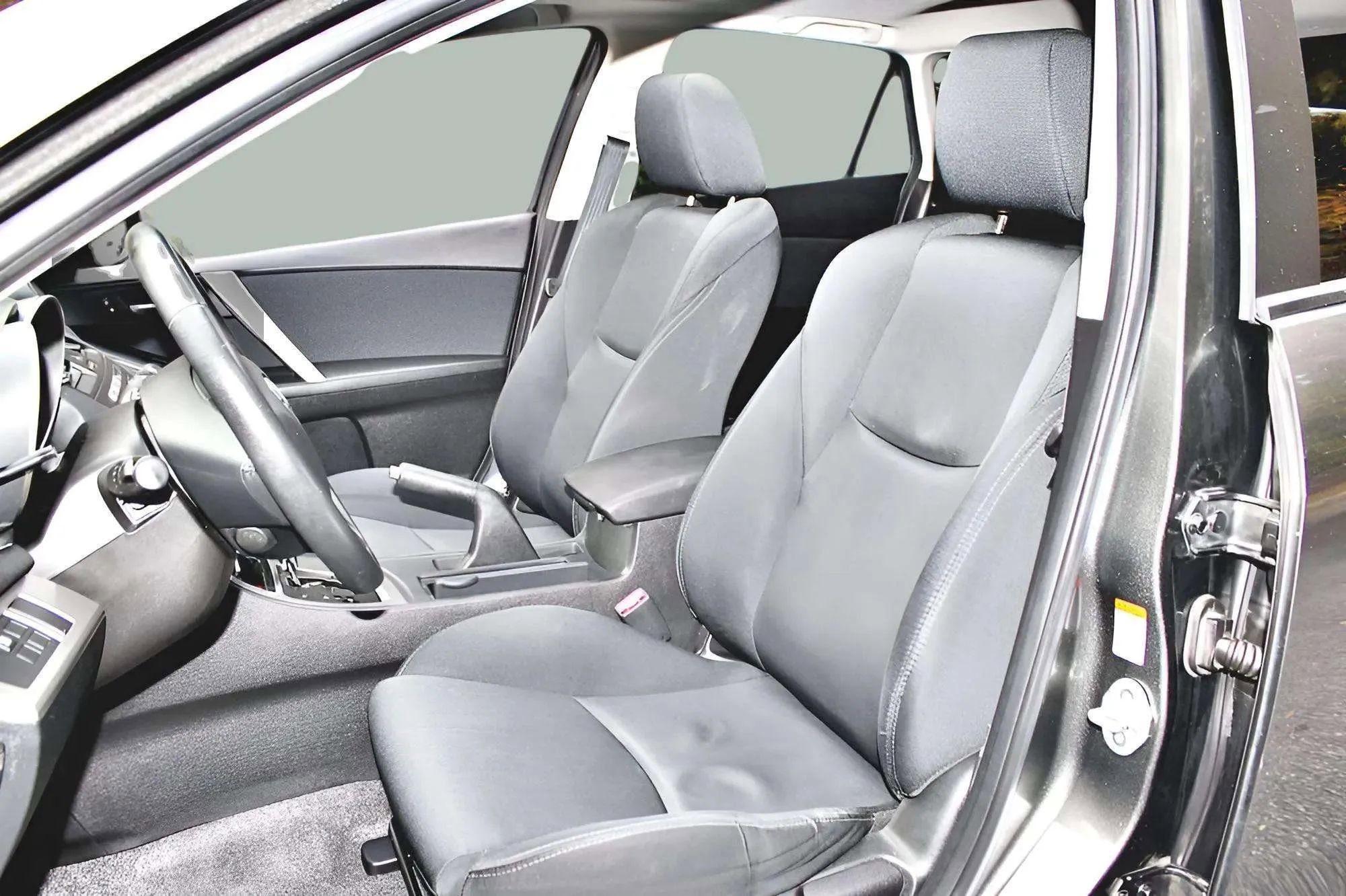 Used 2010 MAZDA MAZDA3 s Sport image 24