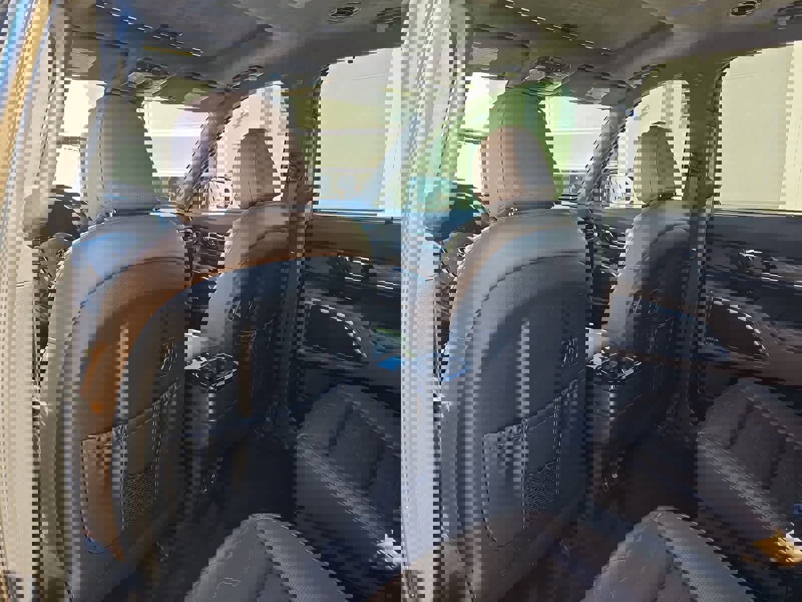 Used 2020 Kia Telluride SX w/ SX Prestige Package image 17