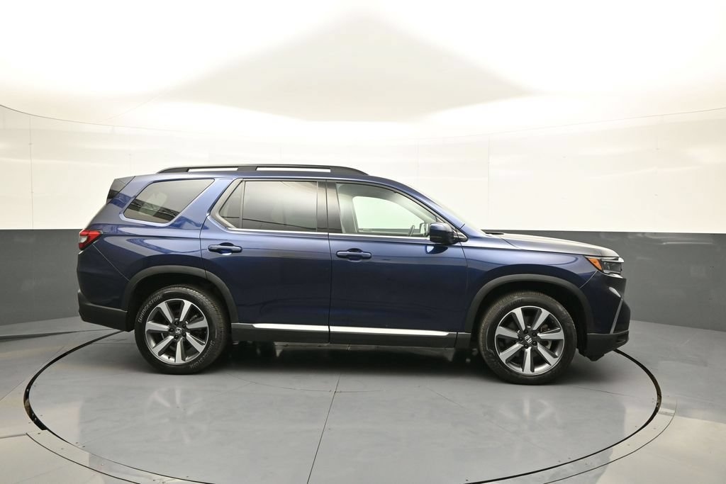 Certified 2024 Honda Pilot Touring image 5