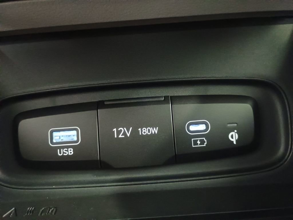 New 2026 Hyundai Venue SEL FWD image 24