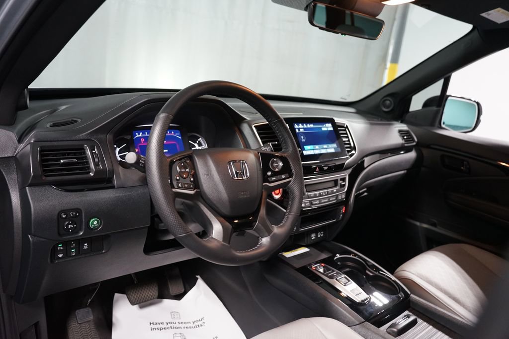 Used 2023 Honda Passport Elite image 11