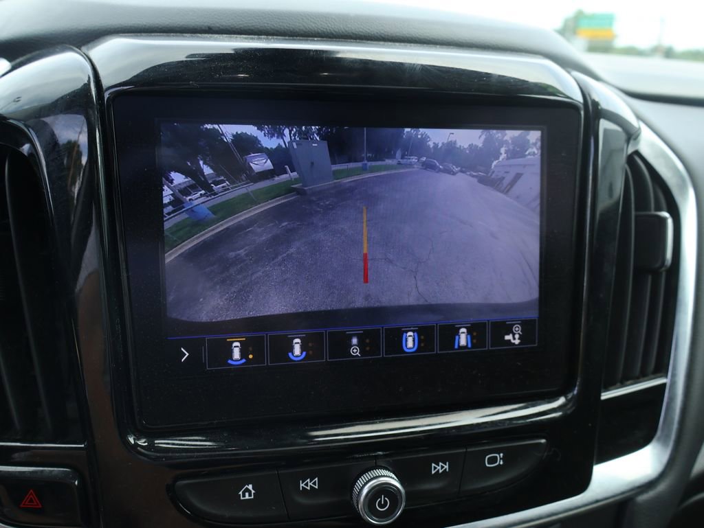 Used 2021 Chevrolet Traverse LT w/ LT Premium Package AWD/4WD image 43