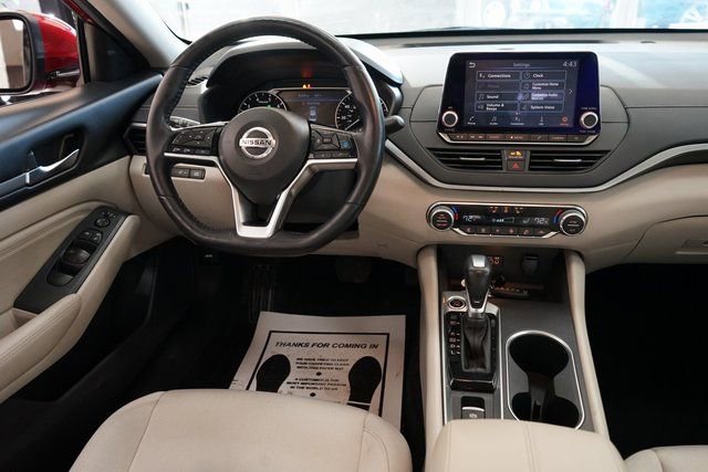 Used 2019 Nissan Altima 2.5 SV image 9