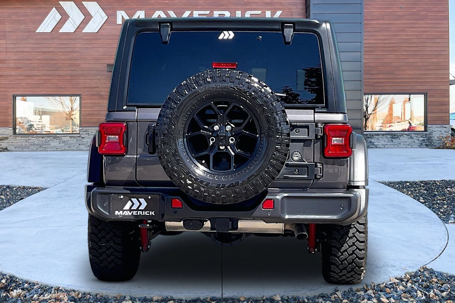 Used 2025 Jeep Wrangler Unlimited Sport AWD/4WD image 6