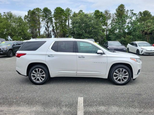 Used 2019 Chevrolet Traverse Premier w/ Driver Confidence II Package FWD image 9