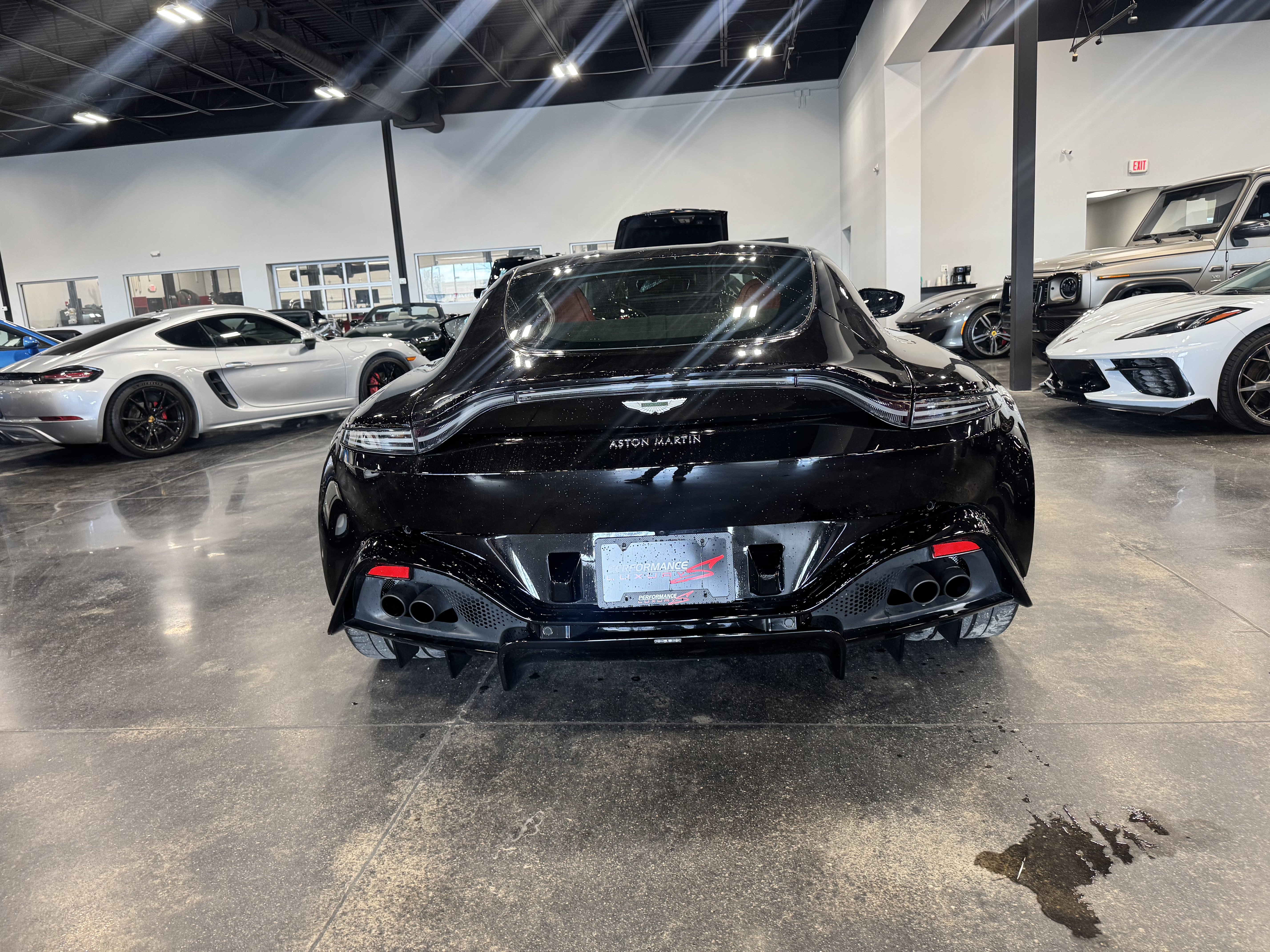 Used 2020 Aston Martin V8 Vantage Coupe image 21