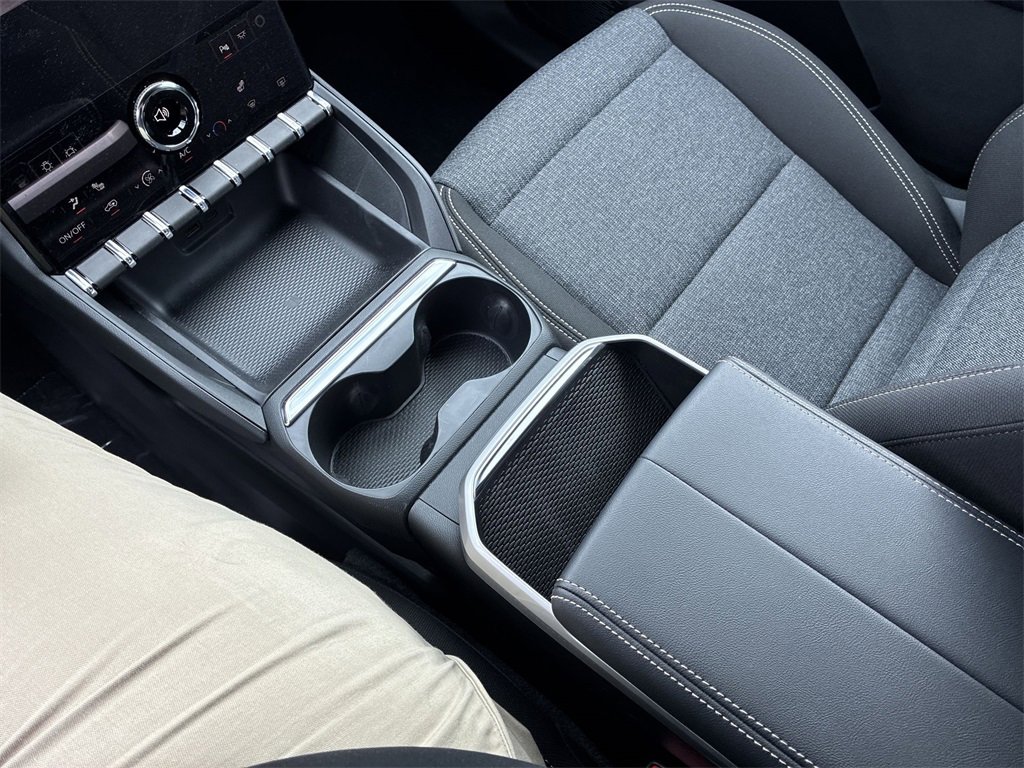 New 2026 GMC Terrain Elevation image 18